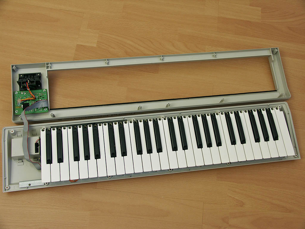 Roland PC-200 mk II keyboard controller - Ready to be assembled after a complete overhaul