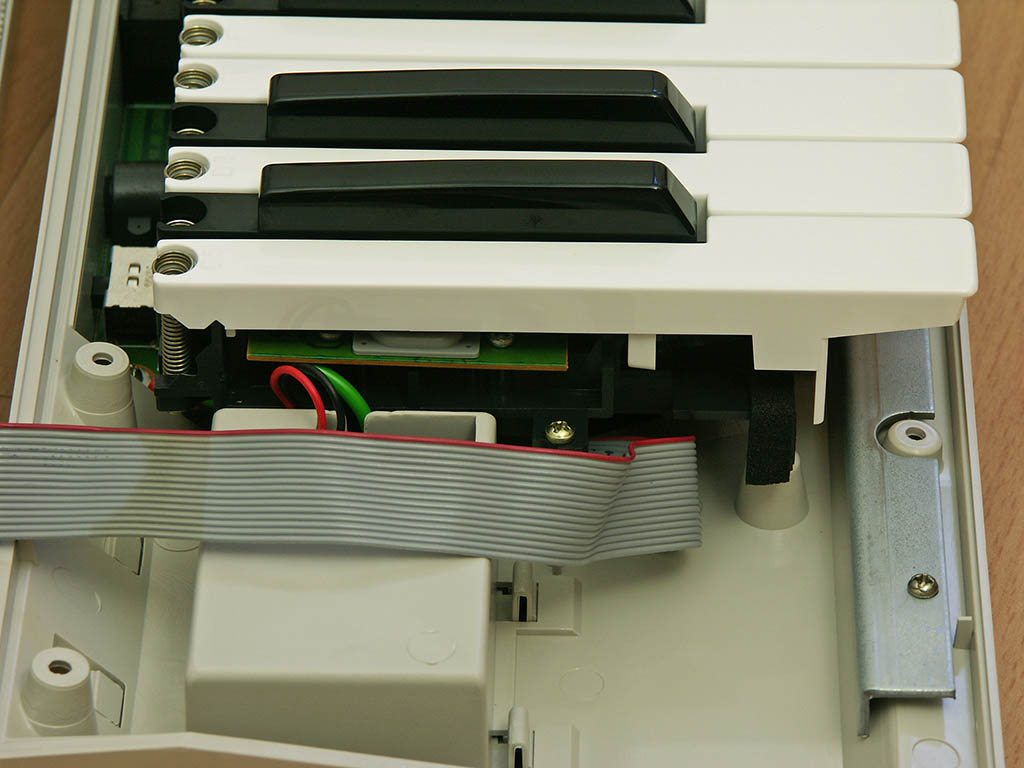 Roland PC-200 mk II keyboard controller - Ready to be assembled after a complete overhaul