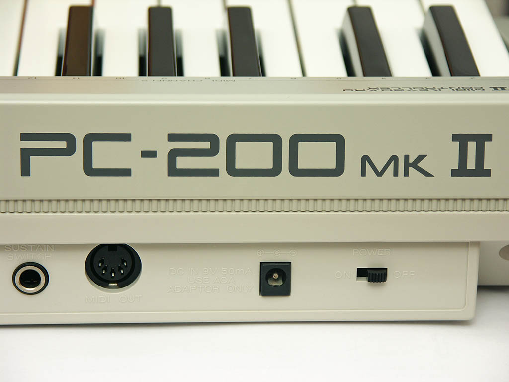 Roland PC-200 mk II keyboard controller - The complete overhaul of this took over 3 months. Finally its done and I can play