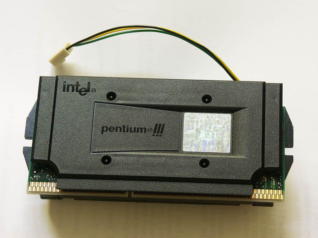 Intel Pentium III 800EB, was running in my desktop machine from 2000 to 2004, and in my home-server from 2004 to 2008. Fan is still ok, although it ma...