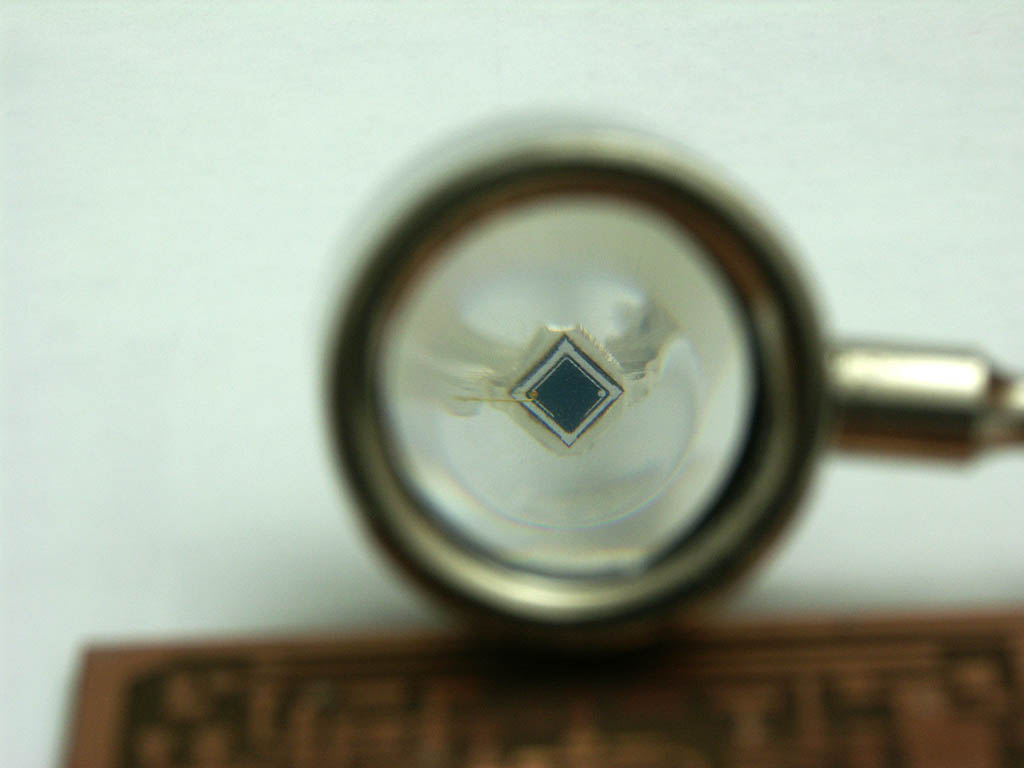 Lathed down and polished PIN-Photodiode (Osram SFH 203)